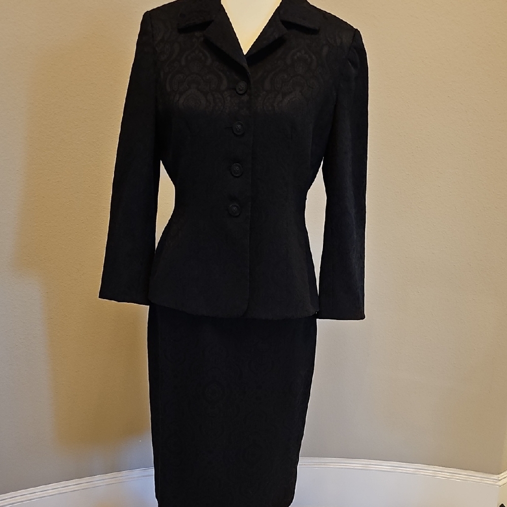 Evan Picone Classic Black Suit